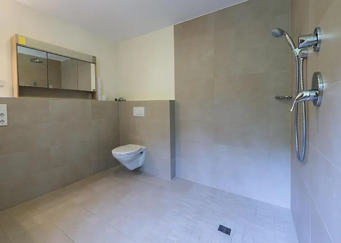 Schloss Thorn بيت ضيافة 3*